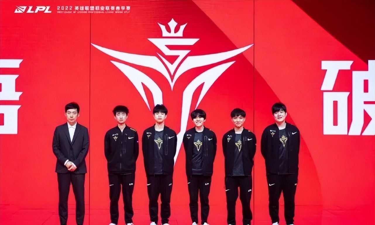 Rookie新星重返赛场表现突出，老鹰前途光明！(恋与深空寻找图蒙结局)