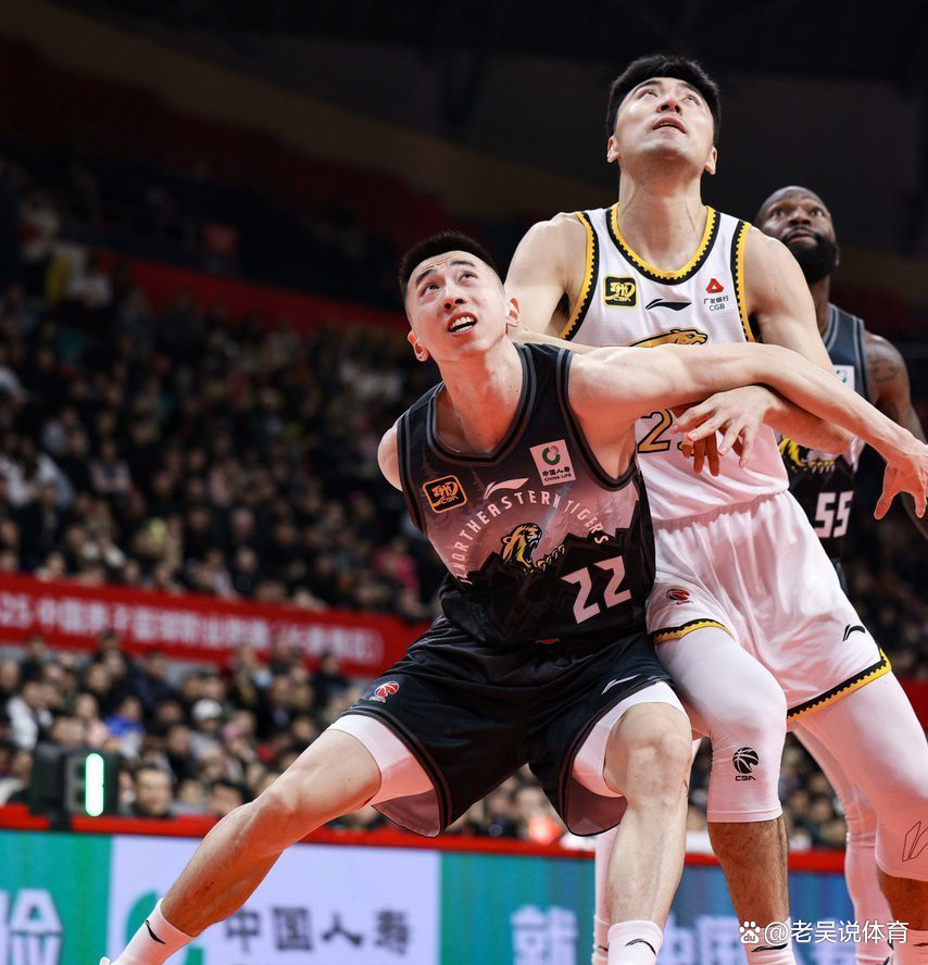 爱游戏官网 -包含赛前CBA季后赛传出新动向，广厦男篮状态回暖，管理层表态——气氛紧张，身体对抗强度拉满的词条